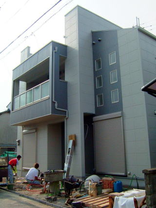 奈良県橿原市シャープなデザインの注文住宅、ご予算に合わせてさまざまなご要望にお答え致します。