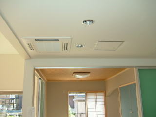天井埋め込みエアコン、ビルトインエアコン、建築施工例