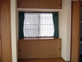 奈良県大和高田市注文住宅新築一戸建出窓、造作家具