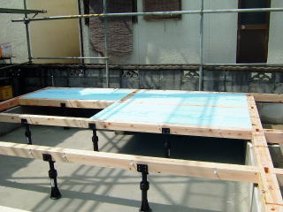奈良県橿原市新築一戸建床断熱材工事